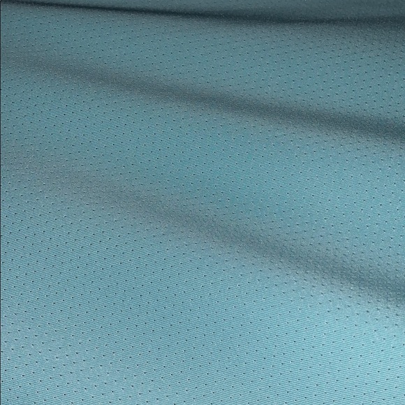 Under Armour Workout Tee - Picture 4 of 4